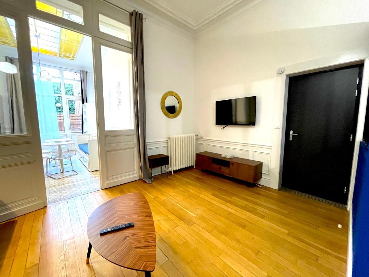 Résidence Adam à part Valenciennes Exterior foto